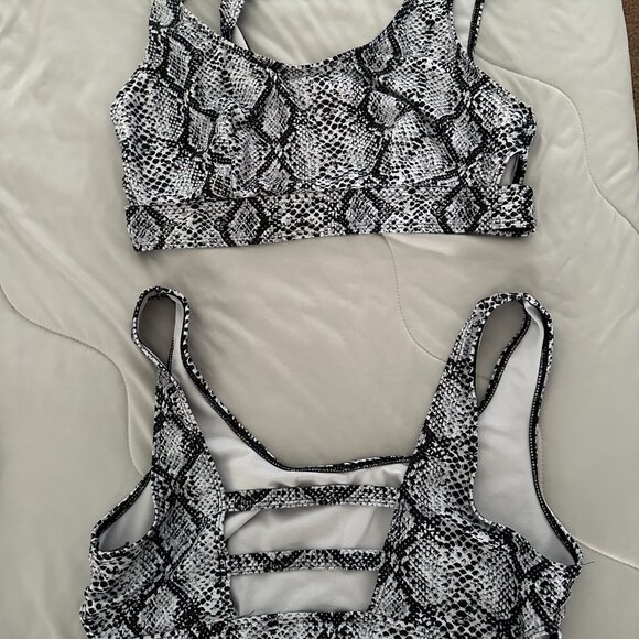 Lot of 7 pre-loved SHEIN bikini tops, XL & 1XL, fab colors & patterns! - Picture 11 of 11